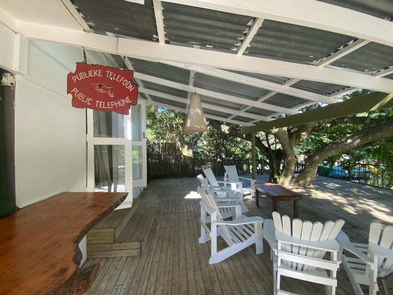 The Riverdeck Accommodation And Backpackers Knysna Exterior photo