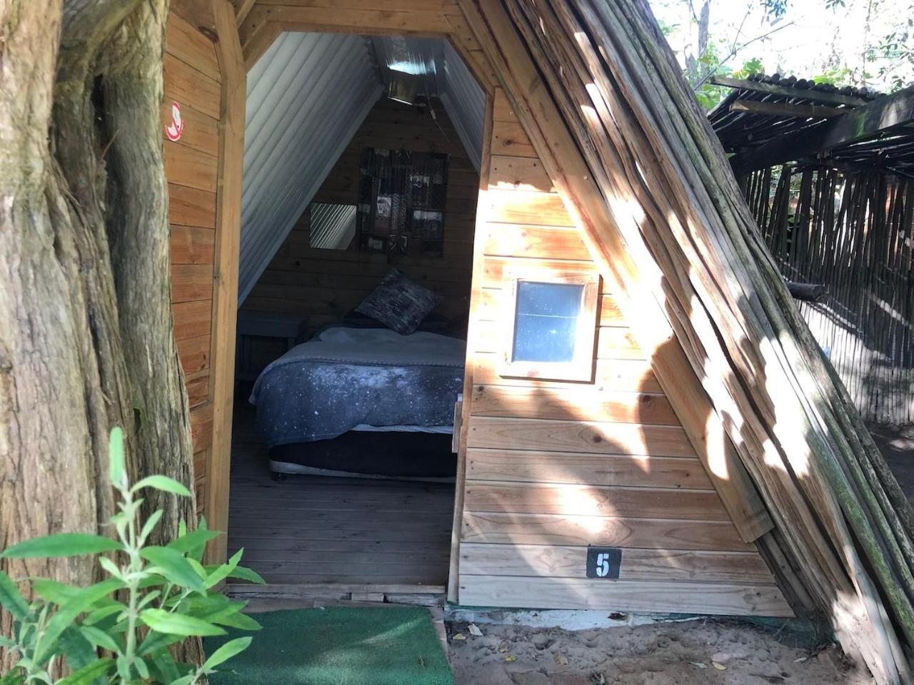 The Riverdeck Accommodation And Backpackers Knysna Exterior photo