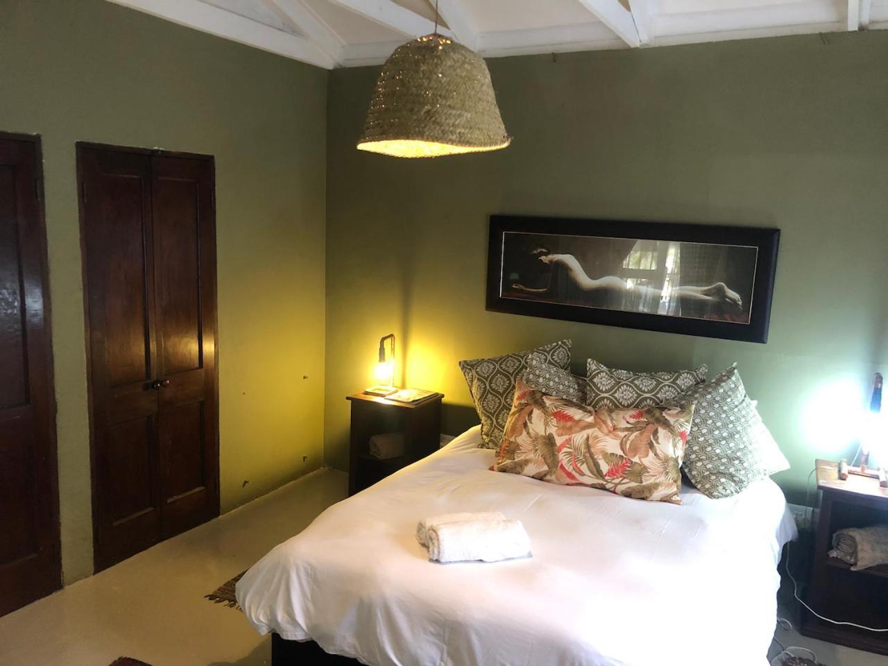 The Riverdeck Accommodation And Backpackers Knysna Exterior photo