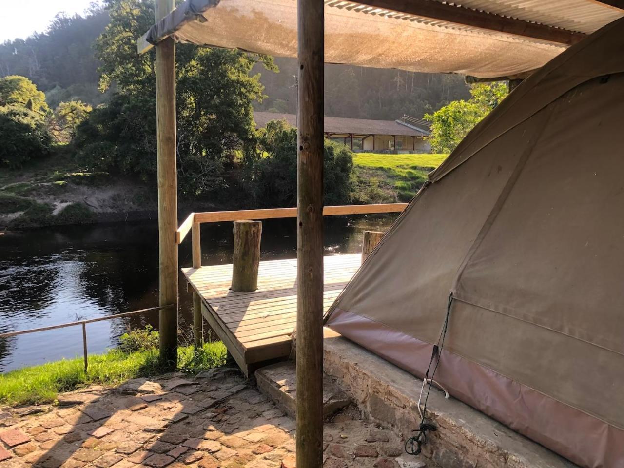 The Riverdeck Accommodation And Backpackers Knysna Exterior photo